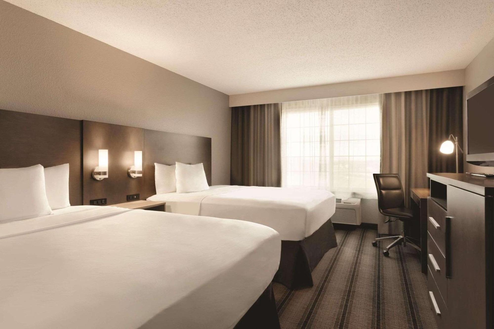 Queen Room Two Queen Beds