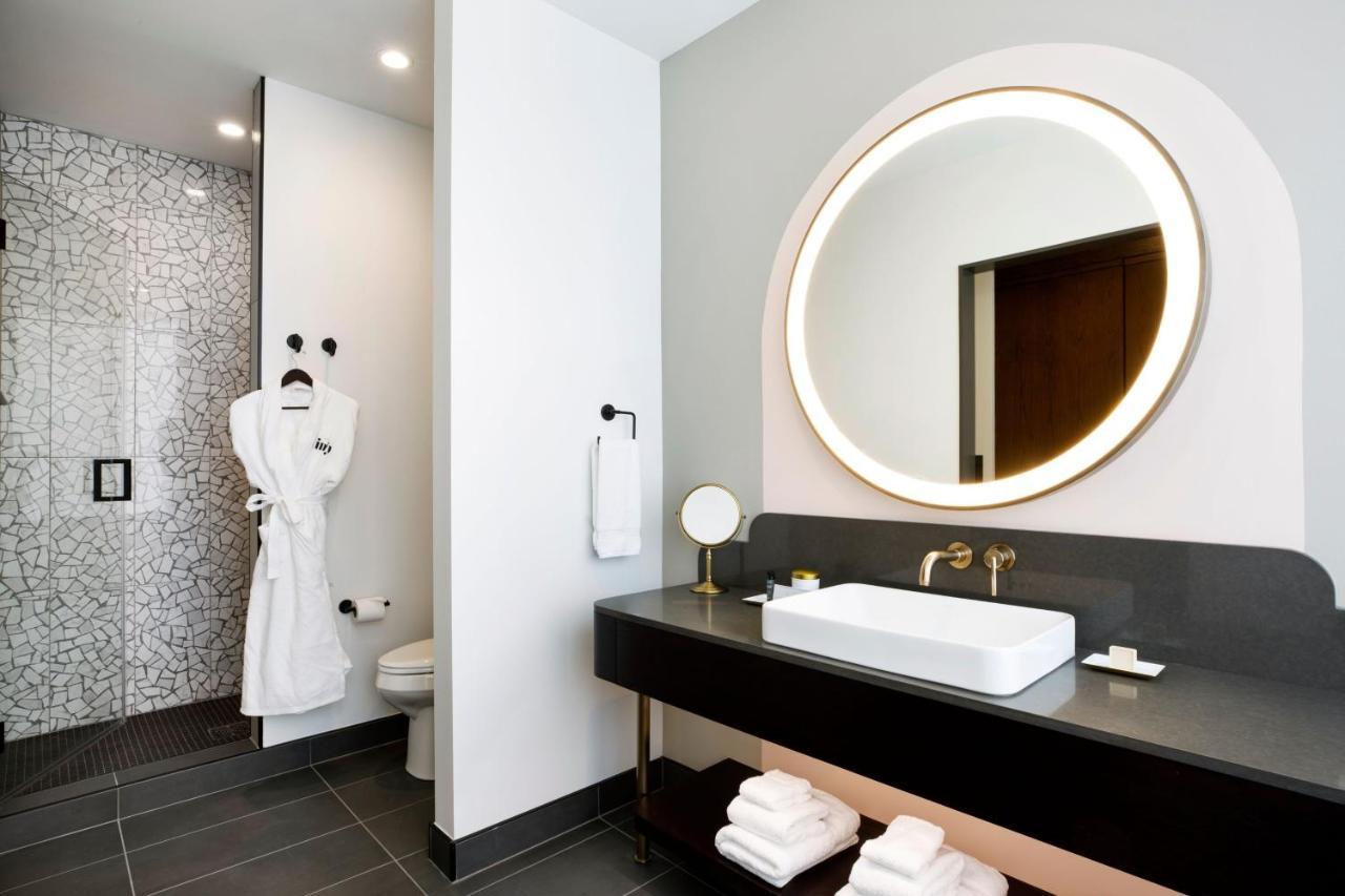 Queen Room Two Queen Beds City View