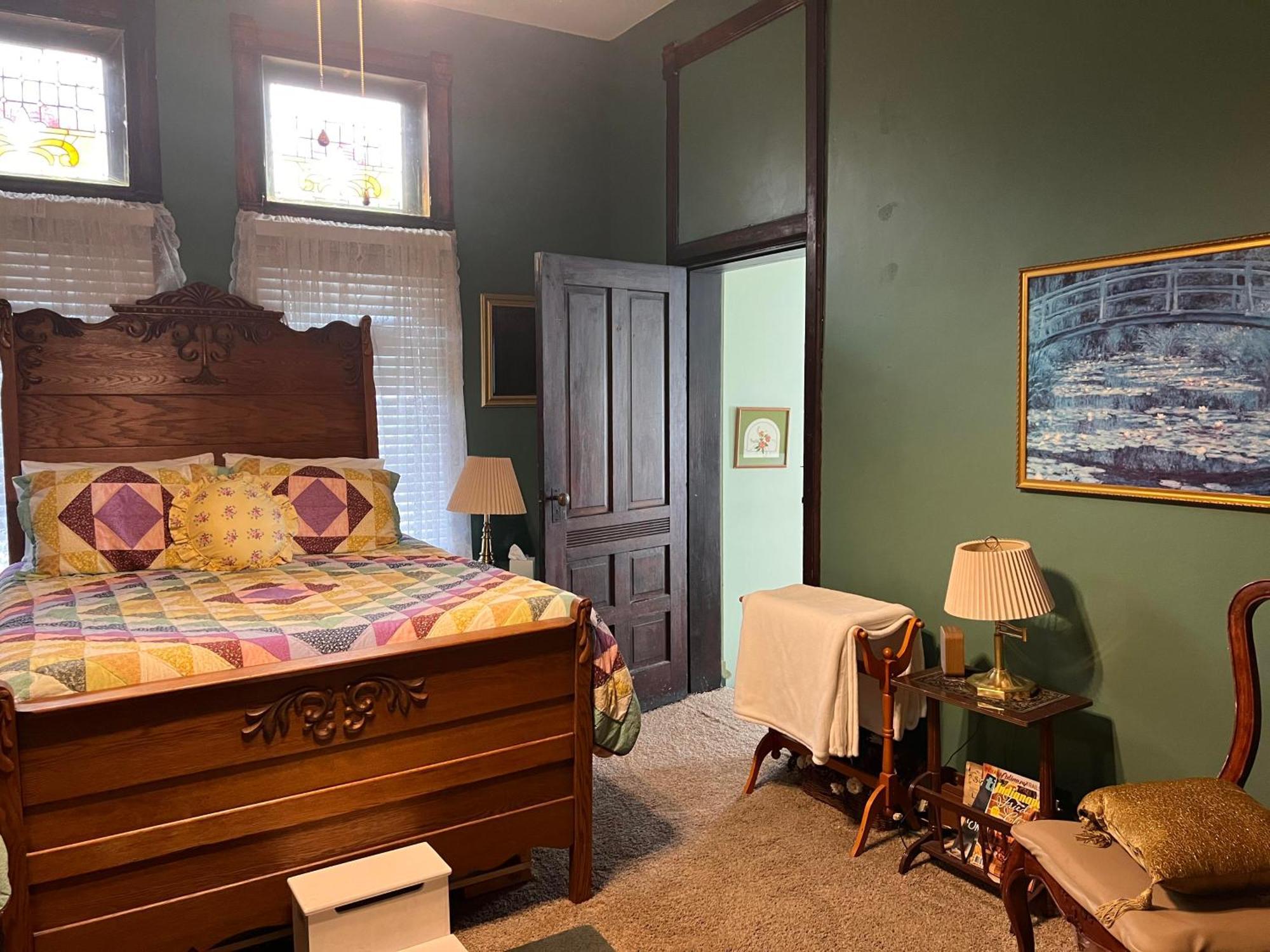 Deluxe Double Room Bath