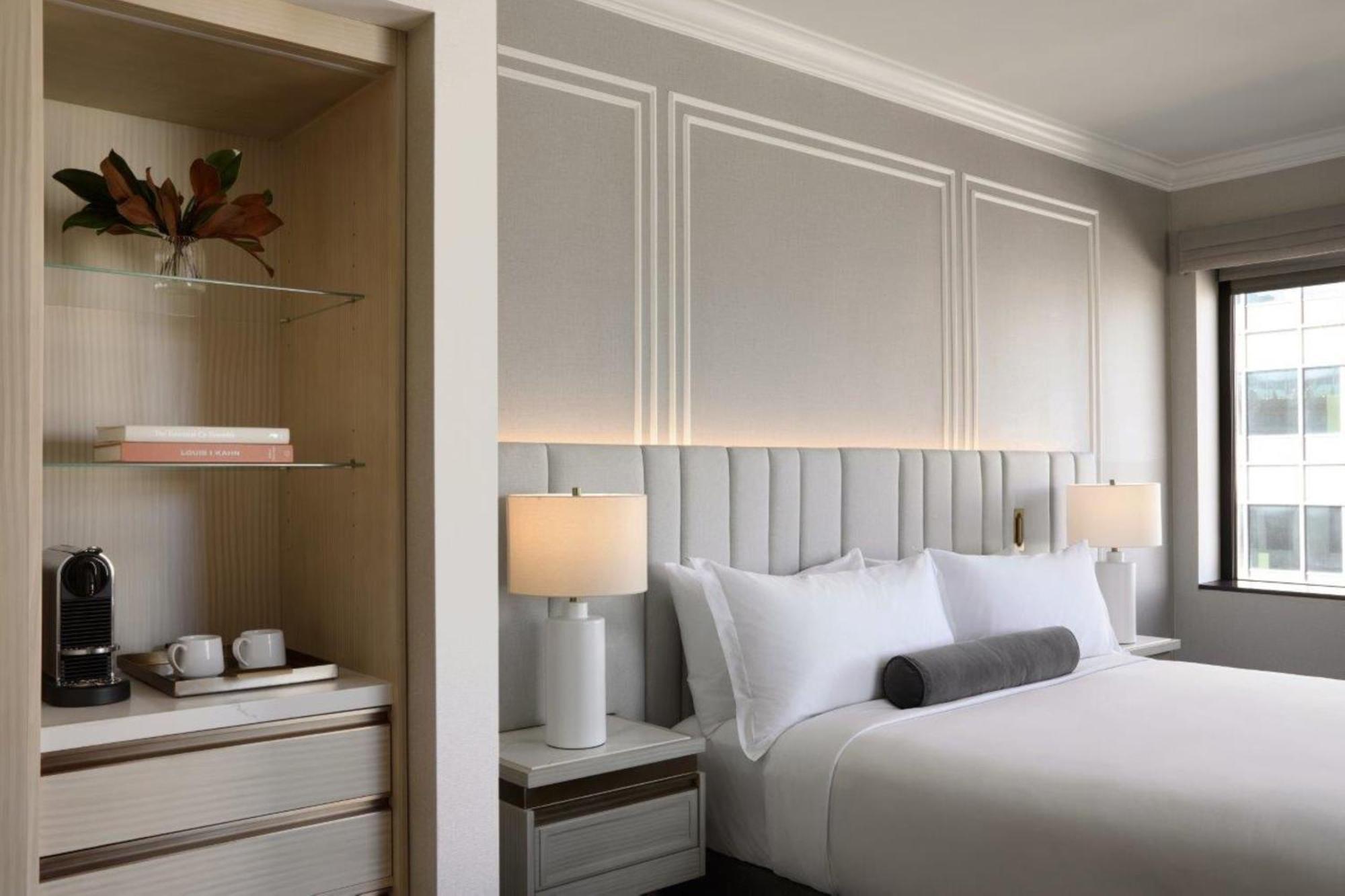 Premium King Room
