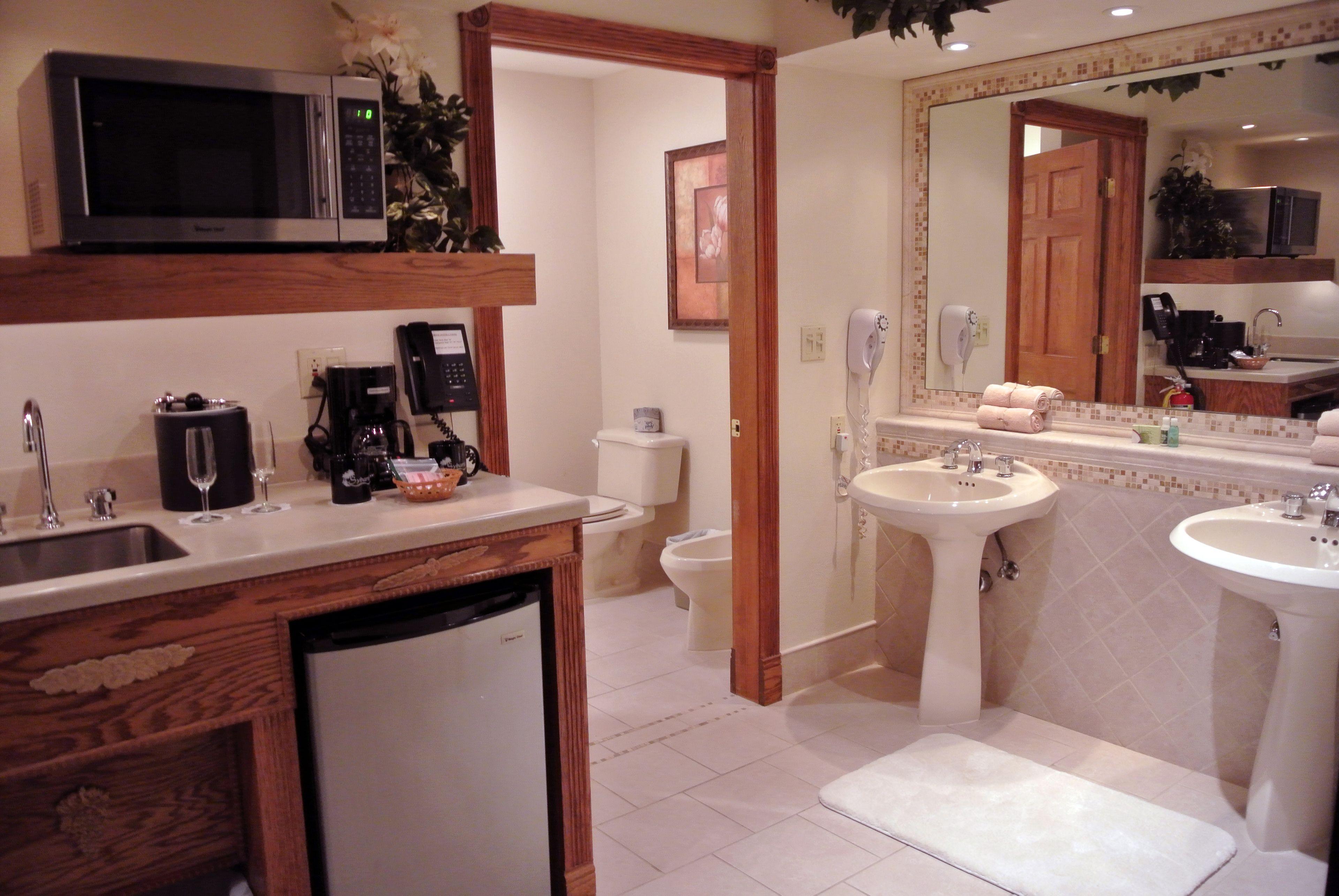 Paradise Swimming Pool Suite