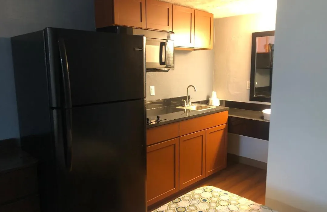 Days Inn By Wyndham Indianapolis South-1