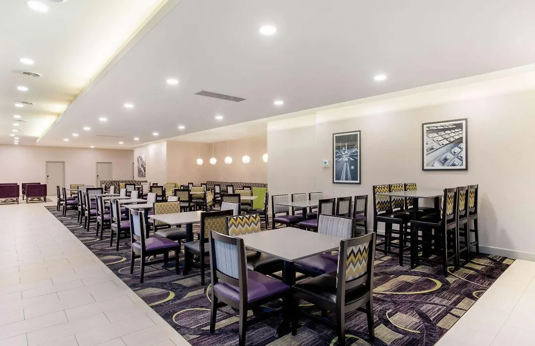 La Quinta By Wyndham Indianapolis South-1