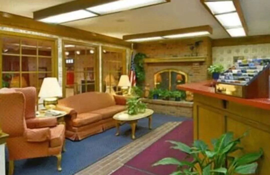 Indy Speedway Inn-1