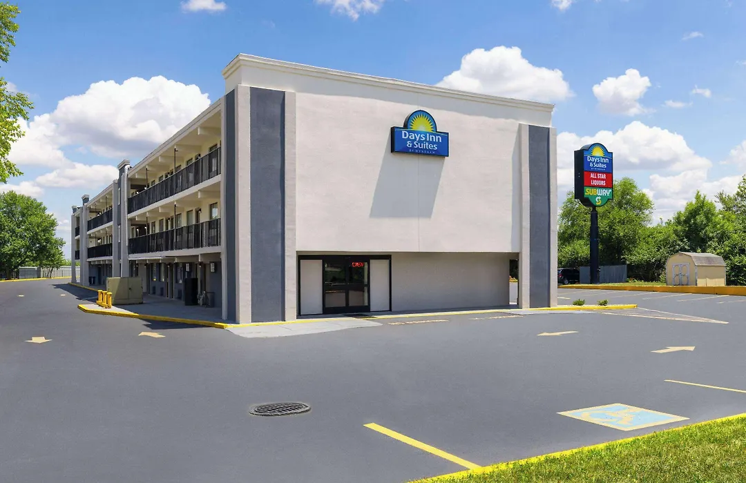 Day'S Inn & Suites By Wyndham Indianapolis Airport East-1