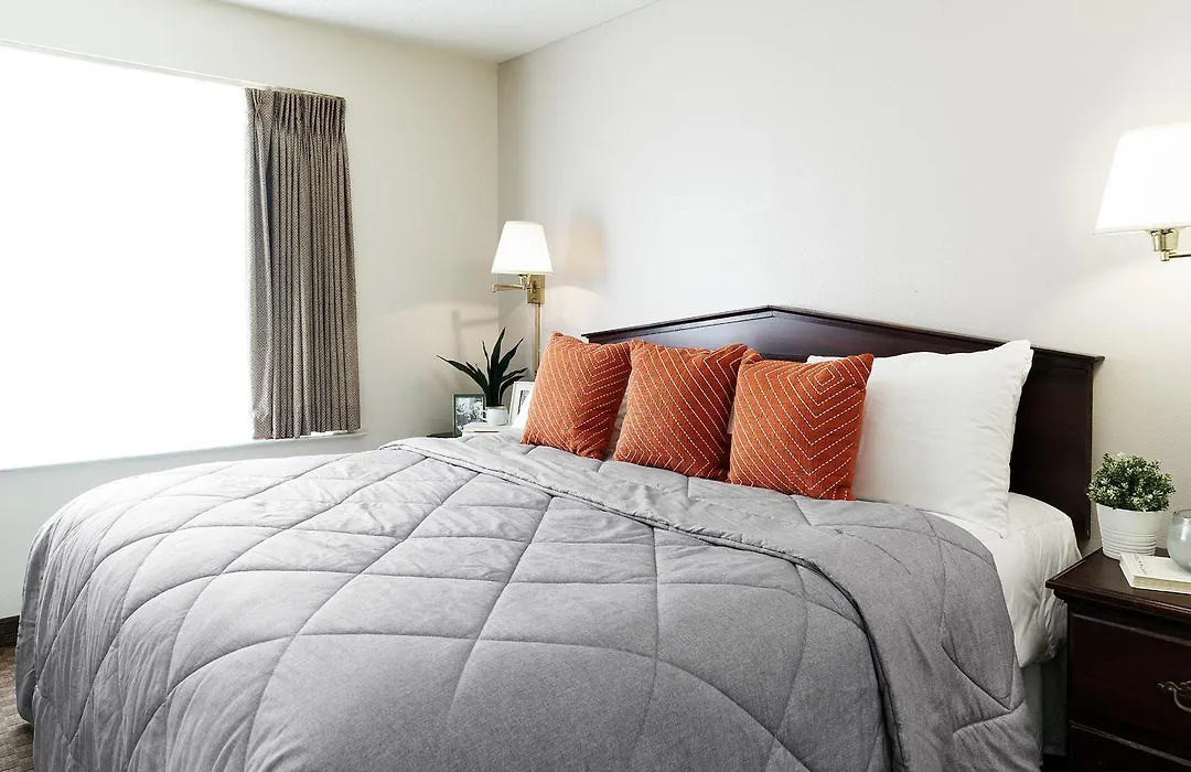 Intown Suites Extended Stay Indianapolis In -College Park Michigan Road-1