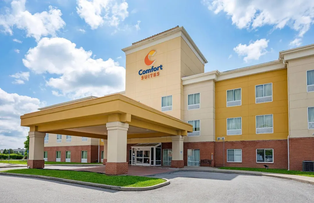 Comfort Suites Near Indianapolis Airport-1
