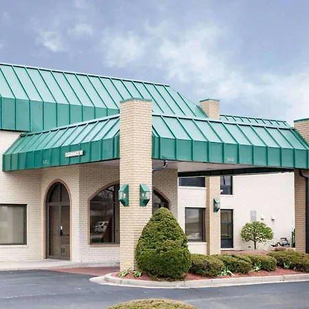 Quality Inn & Suites Indianapolis Northwest-3