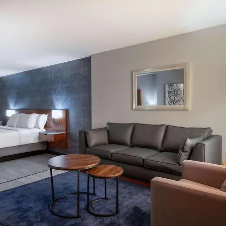Wyndham Indianapolis Airport-2