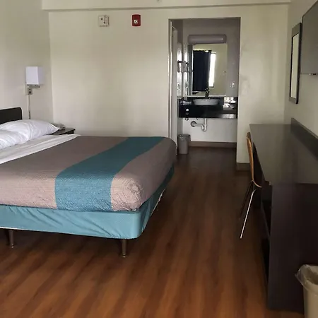 Days Inn By Wyndham Indianapolis South-2