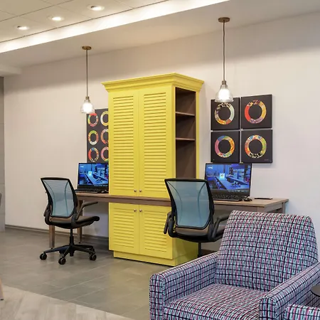 Home2 Suites By Hilton Indianapolis Airport-3