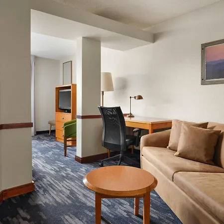 Fairfield Inn & Suites Indianapolis East-3