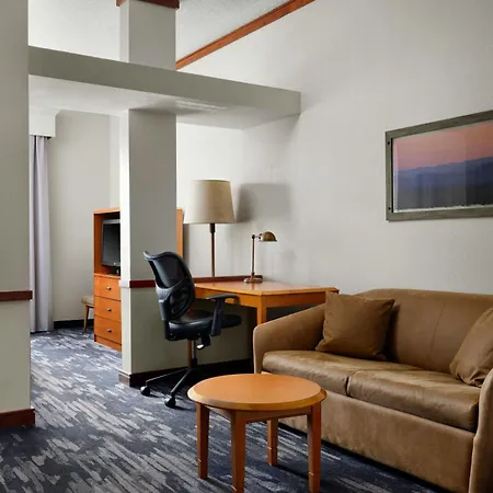 Fairfield Inn & Suites Indianapolis East-2
