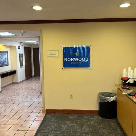 Norwood Inn & Suites By Blisspoint-2