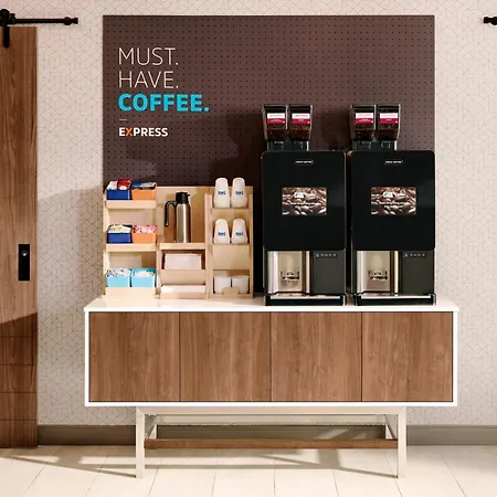 Holiday Inn Express & Suites Indianapolis - East By Ihg-3
