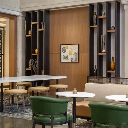 Hilton Garden Inn Indianapolis Downtown-2