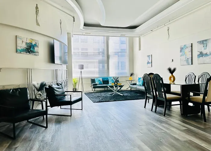 Executive Vacation Suite For 4 Indianapolis