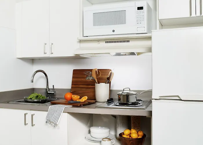 Intown Suites Extended Stay Indianapolis In -College Park Michigan Road