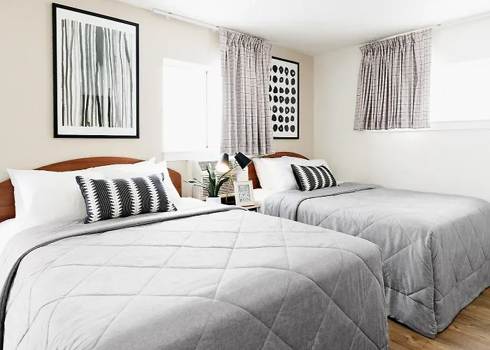 Intown Suites Extended Stay Indianapolis In -College Park Michigan Road