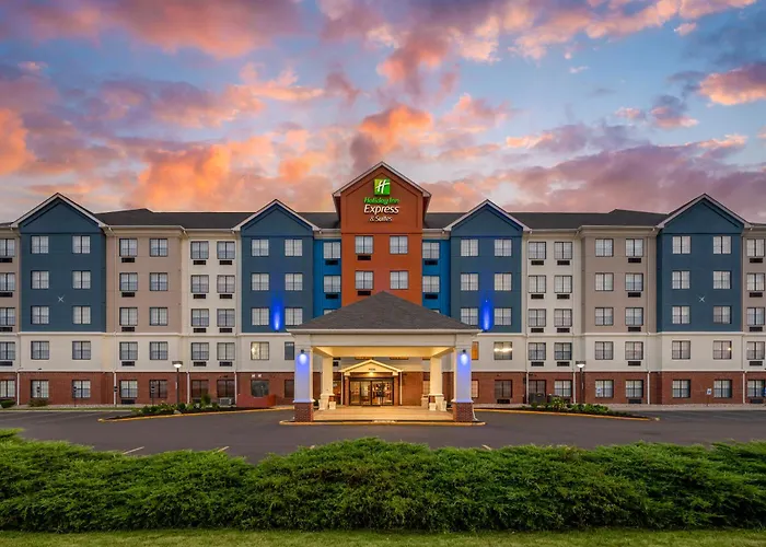 Holiday Inn Express & Suites Indianapolis - East By Ihg