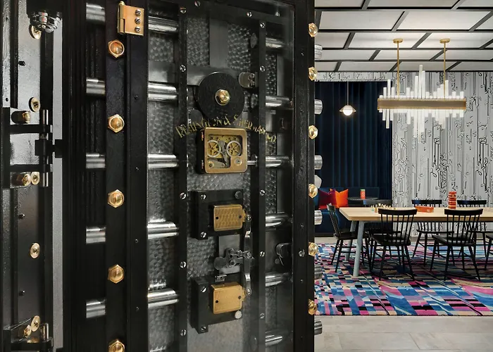 Aloft By Marriott Indianapolis Downtown Hotel